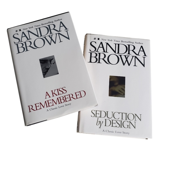 Sandra Brown Book Bundle A Kiss Remembered / Seduction by Design - Picture 1 of 14